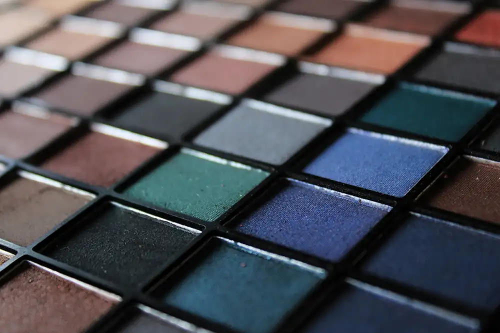 Make Up
